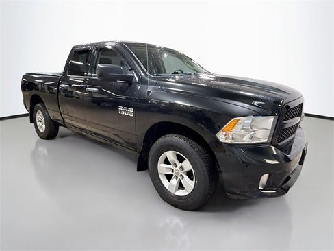 Used 2017 RAM 1500 Express image 5