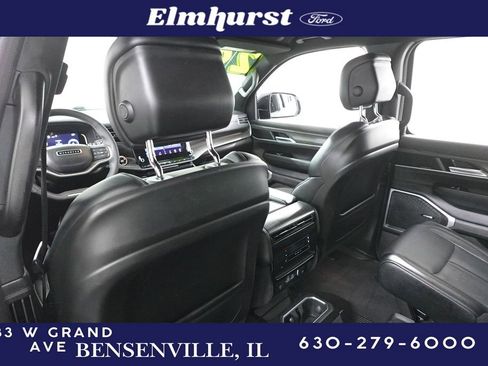 Used 2024 Jeep Wagoneer Series II image 25