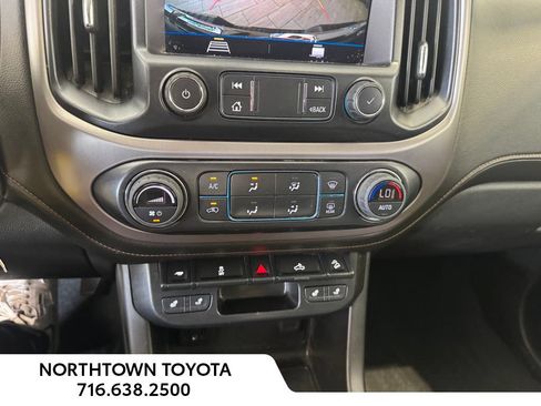 Used 2022 GMC Canyon AT4 AWD/4WD image 12