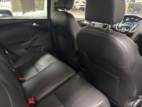 Used 2018 Ford Focus Titanium image 10