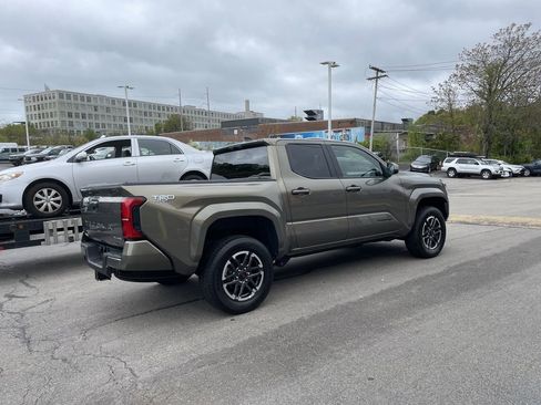 Certified 2025 Toyota Tacoma TRD Sport AWD/4WD image 8