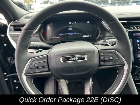 Used 2024 Jeep Grand Cherokee L Limited image 17