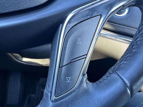 Used 2023 Cadillac XT5 Luxury AWD/4WD image 17
