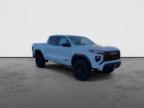 New 2026 GMC Canyon Elevation w/ LPO, Black Badging Package RWD image 2