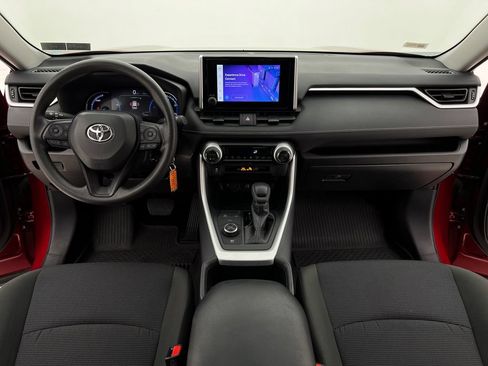Used 2025 Toyota RAV4 LE AWD/4WD image 21