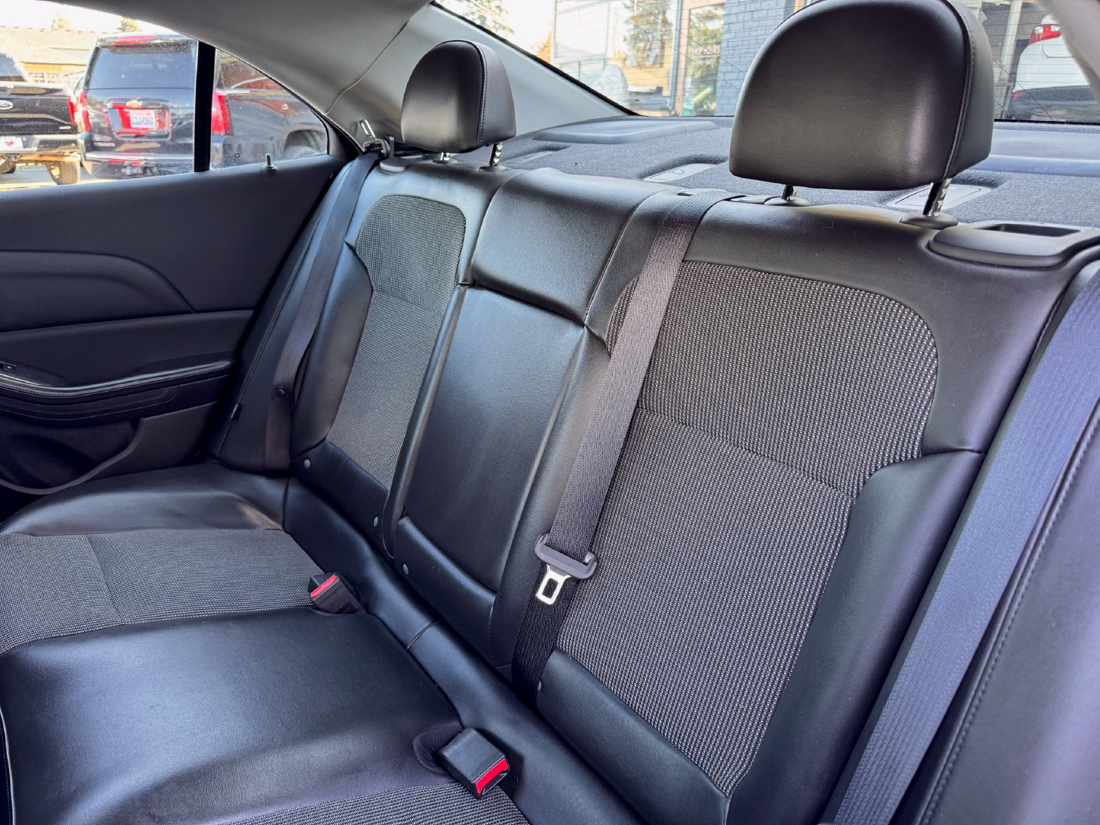 Used 2015 Chevrolet Malibu LT FWD image 15