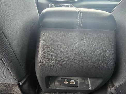 Used 2025 Nissan Altima 2.5 SV FWD image 19