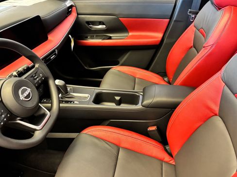 New 2026 Nissan Kicks SV w/ SV Premium Package FWD image 16