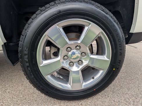 Used 2018 Chevrolet Silverado 1500 LT w/ All Star Edition AWD/4WD image 29