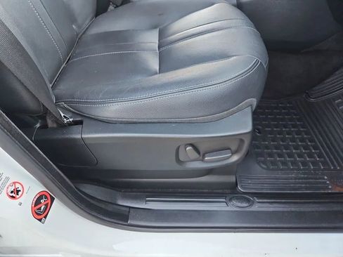 Used 2016 Land Rover LR4 HSE Silver Edition image 23