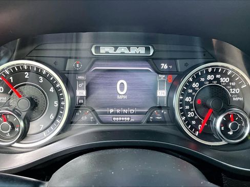 Used 2022 RAM 1500 Laramie AWD/4WD image 24