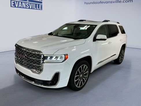 Used 2020 GMC Acadia Denali w/ Technology Package AWD/4WD image 2