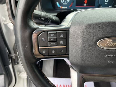 Used 2022 Ford Expedition Platinum image 18