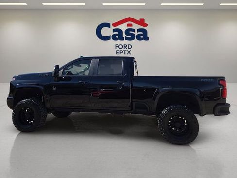 Used 2025 Chevrolet Silverado 2500 LT w/ Trail Boss Package image 5