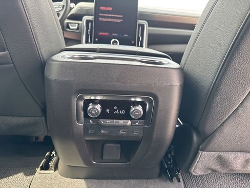New 2026 GMC Yukon Denali w/ Denali Reserve Package AWD/4WD image 26