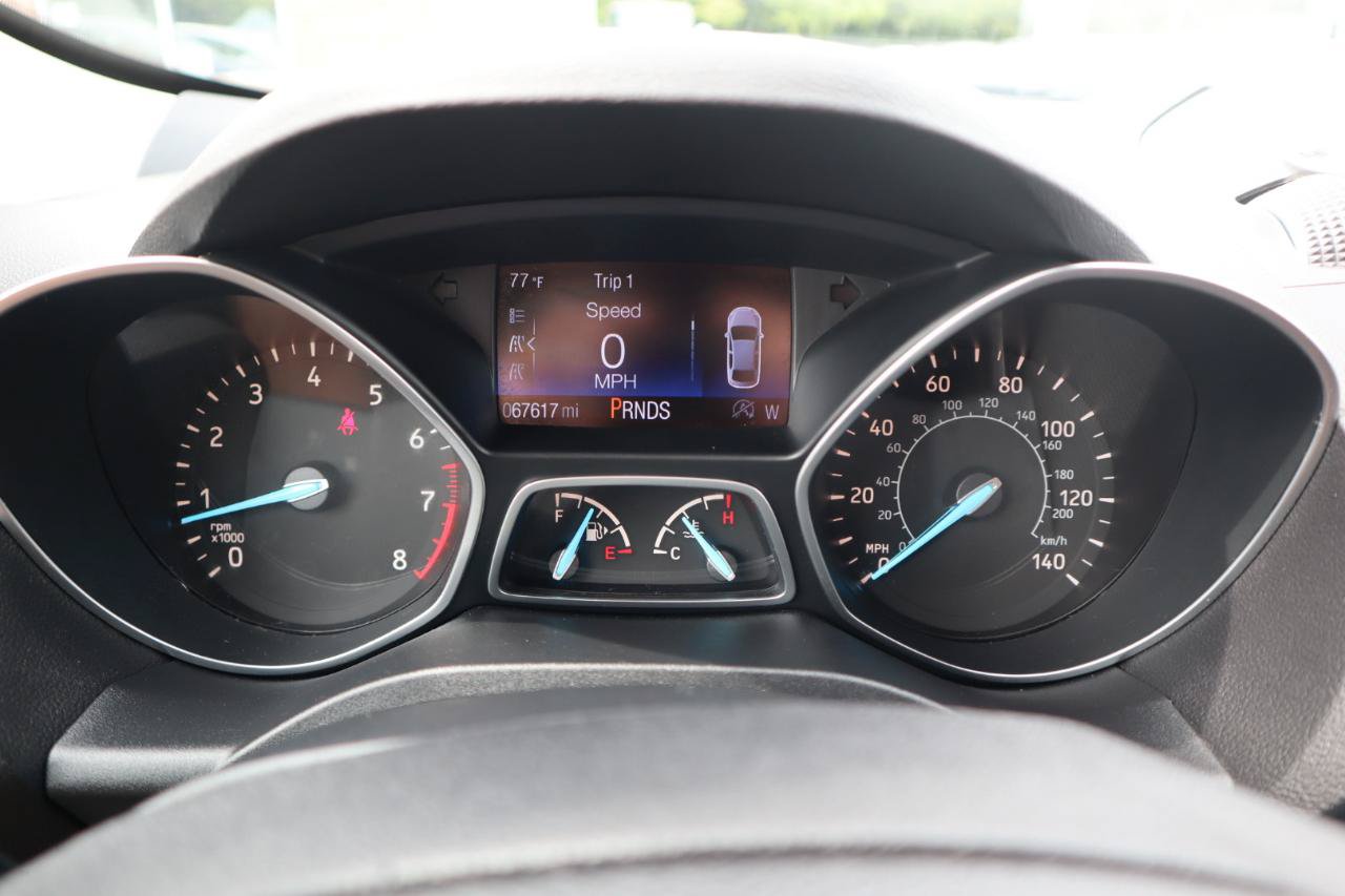 Used 2017 Ford Escape SE w/ Equipment Group 201A AWD/4WD image 23