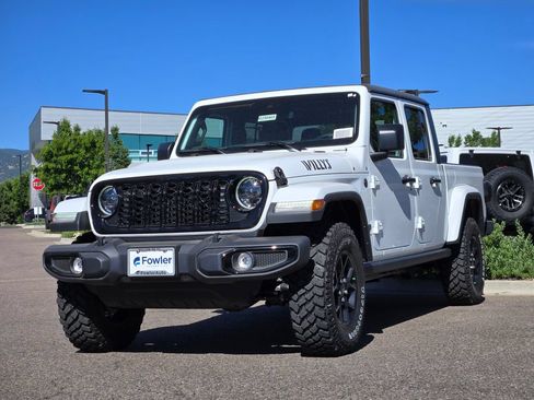 New 2025 Jeep Gladiator Sport AWD/4WD image 2