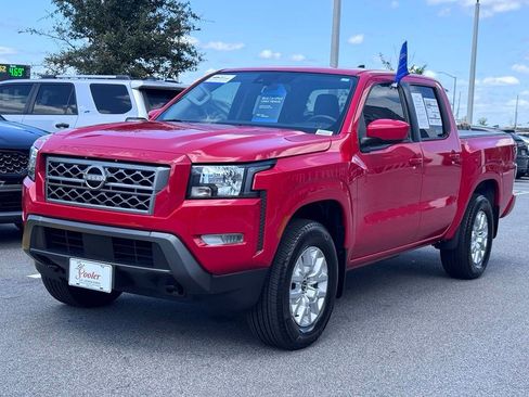 Used 2024 Nissan Frontier SV w/ SV Convenience Package AWD/4WD image 3