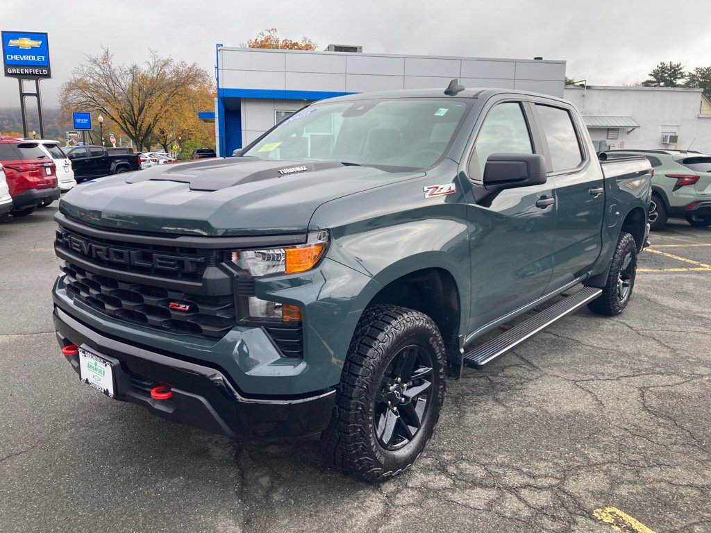 Used 2025 Chevrolet Silverado 1500 Custom Trail Boss AWD/4WD image 23