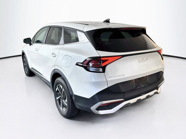 Used 2023 Kia Sportage LX AWD/4WD image 7