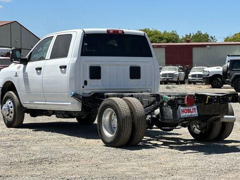 New 2025 RAM 3500 Tradesman w/ Chrome Appearance Group image 5