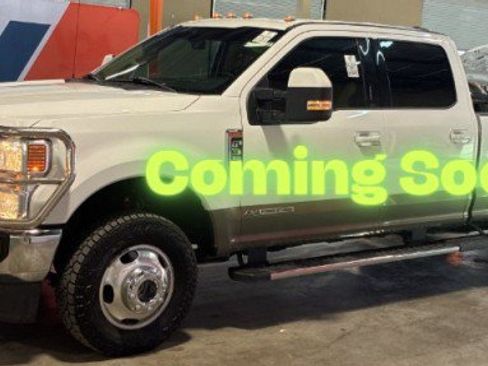 Used 2020 Ford F350 Lariat w/ Lariat Value Package AWD/4WD image 5