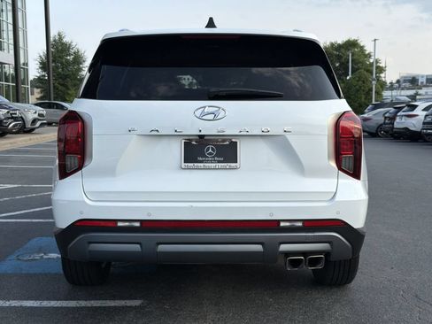 Used 2025 Hyundai Palisade SEL FWD image 4