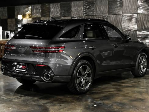 Used 2022 Genesis GV70 3.5T Sport w/ Sport Advanced Package image 8