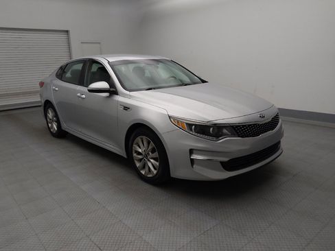 Used 2016 Kia Optima EX FWD image 13