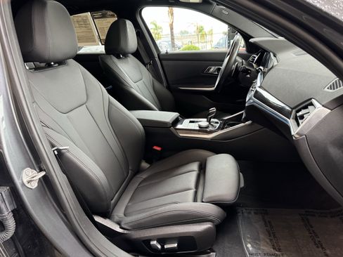 Used 2021 BMW 330e w/ M Sport Package image 34