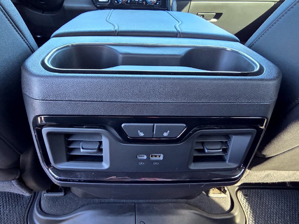 Used 2024 GMC Sierra 1500 AT4 w/ Technology Package AWD/4WD image 33