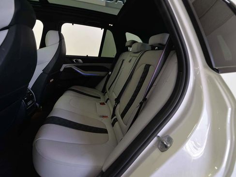 Used 2022 BMW X5 M w/ Competition Package 2 image 11