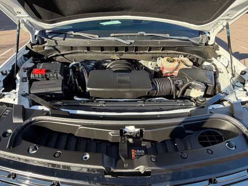 Used 2021 Chevrolet Suburban RST w/ Luxury Package image 44