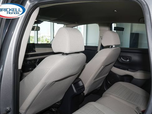 Certified 2024 Honda HR-V LX image 17