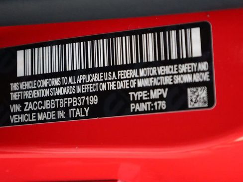 Used 2015 Jeep Renegade Latitude image 11