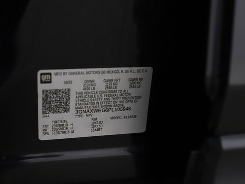 Used 2023 Chevrolet Equinox RS w/ RS Leather Package image 30