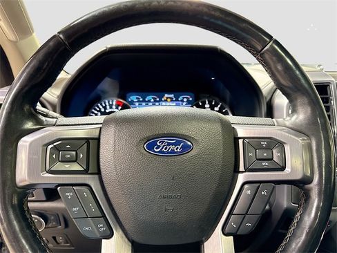 Used 2019 Ford Expedition Platinum image 13