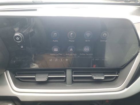 Used 2025 Chevrolet Trax LS image 28