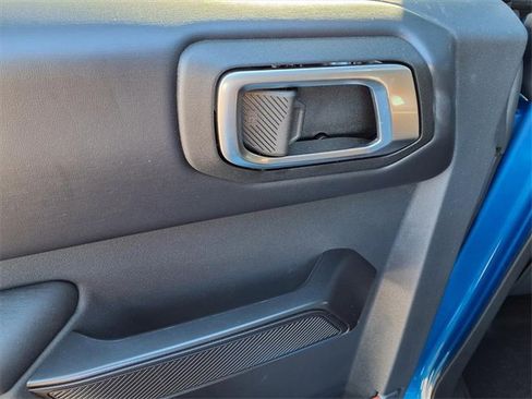 New 2025 Ford Bronco Raptor image 9