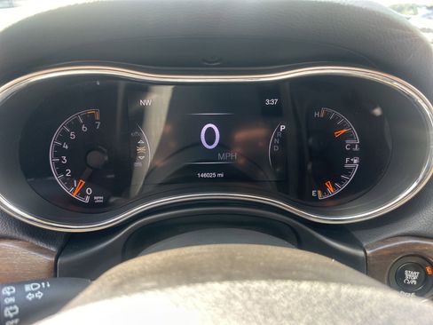 Used 2016 Jeep Grand Cherokee Limited AWD/4WD image 21