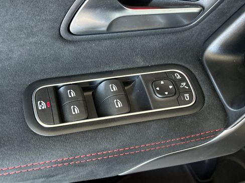 Used 2023 Mercedes-Benz CLA 250 4MATIC image 14