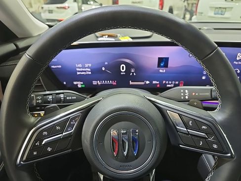 Certified 2025 Buick Envision Sport Touring image 20