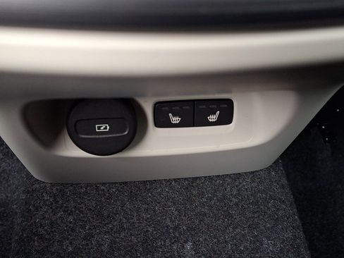 New 2026 Volvo XC40 B5 Ultra w/ Protection Package Premier image 6