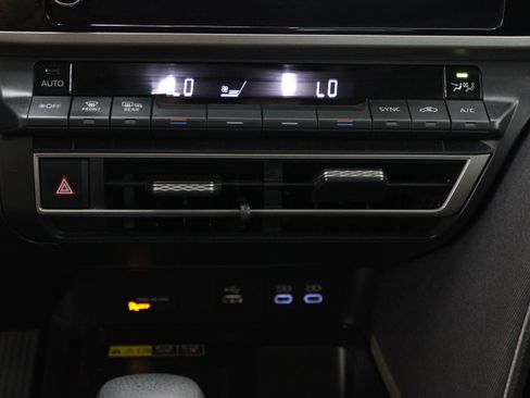 Used 2025 Toyota Camry LE FWD image 19