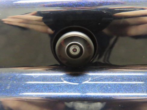 Used 2025 Ford F150 Platinum w/ FX4 Off-Road Package image 35