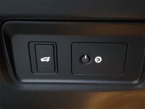 New 2024 Jaguar E-PACE R-Dynamic SE image 36