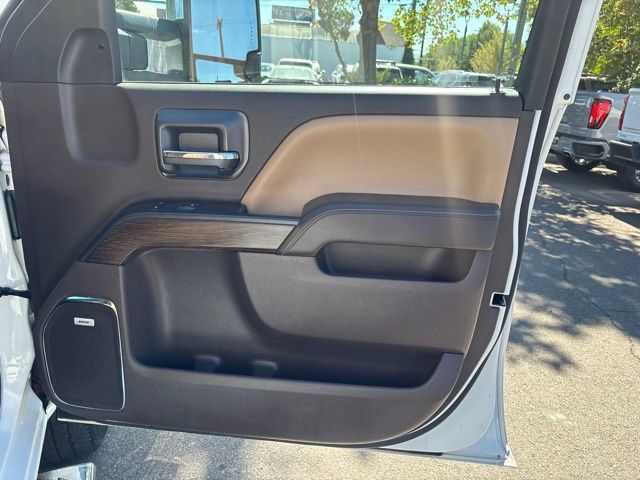 Used 2019 GMC Sierra 3500 Denali w/ Duramax Plus Package AWD/4WD image 42