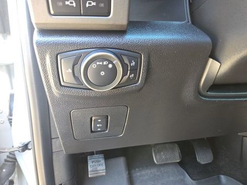 Used 2017 Ford F150 Raptor w/ Equipment Group 802A Luxury image 15