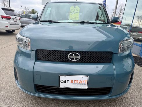 Used 2009 Scion xB FWD image 8