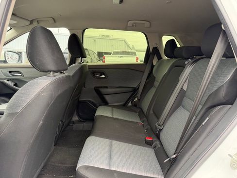 Used 2023 Nissan Rogue SV image 14